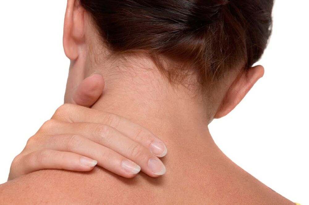 Osteokondroz nedeniyle boyunda ağrı